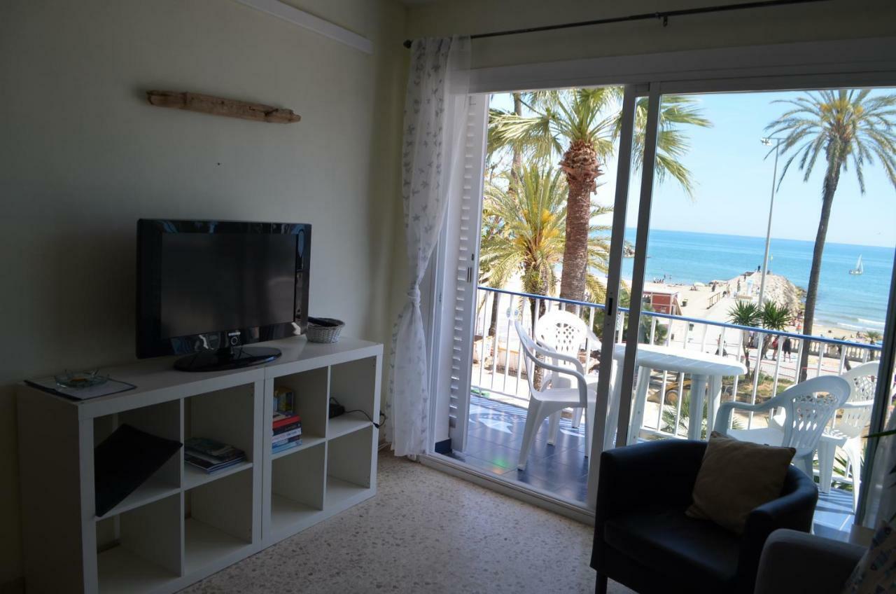 Seafront Sitges Apartment Exterior photo